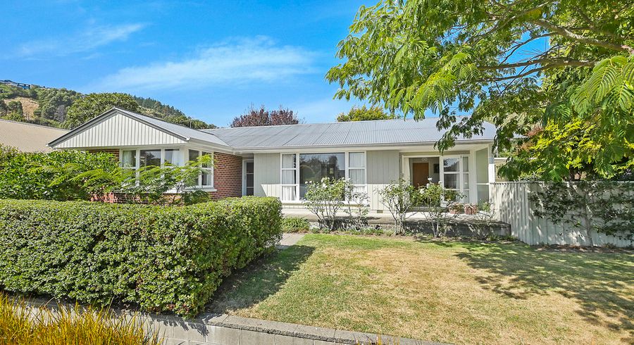  at 10 Wedgewood Avenue, Cashmere, Christchurch