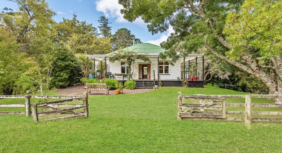  at 131 Shaw Road, Oratia, Auckland