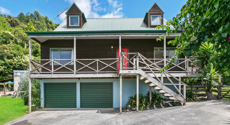  at 2/32 Fernlea Rise, Bayview, Auckland