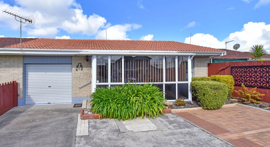  at 2/55 Pah Road, Papatoetoe, Auckland