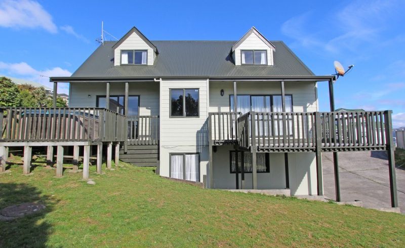  at 18 Coventry Close, Ascot Park, Porirua