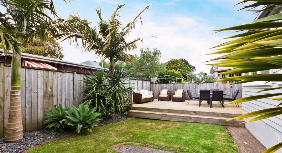  at 32 Woodbine Avenue, Greenlane, Auckland