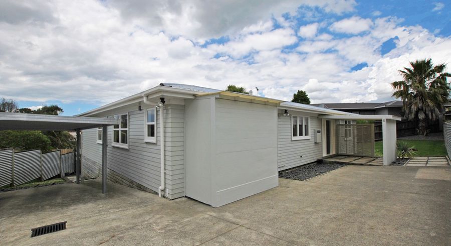  at 5 Caronia Crescent, Lynfield, Auckland