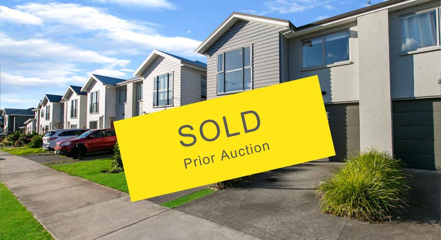  at 25 Forbes McCammon Drive, Swanson, Auckland