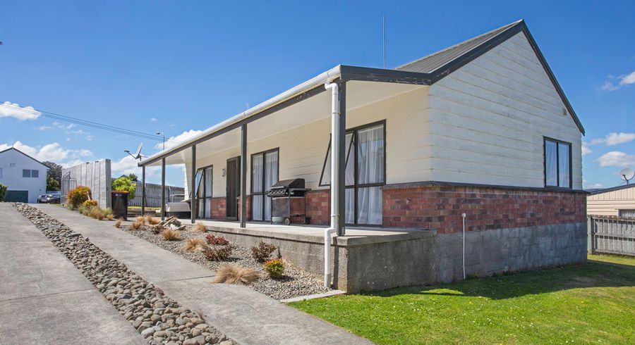  at 9 Lydia Place, Kelvin Grove, Palmerston North