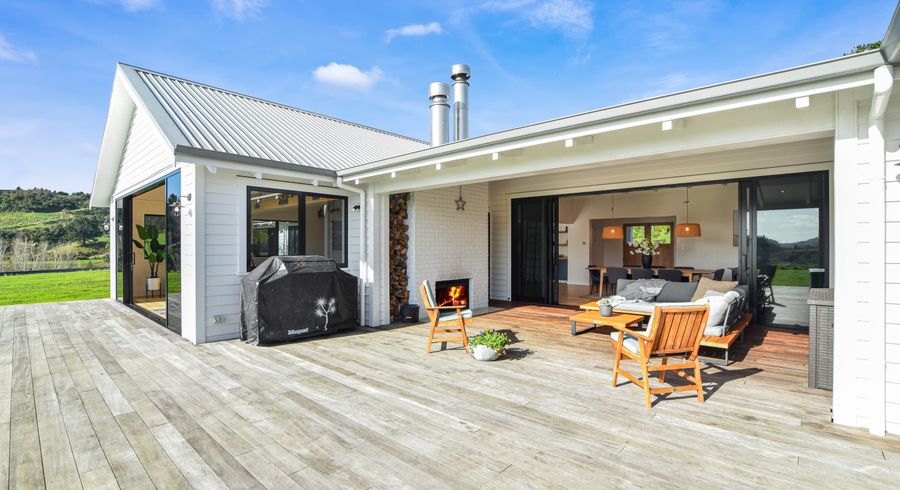  at 90 Tangiroimata Track, Pyes Pa, Tauranga