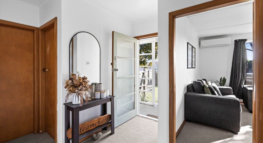  at 1/64 Riverbend Road, Onekawa, Napier, Hawke's Bay