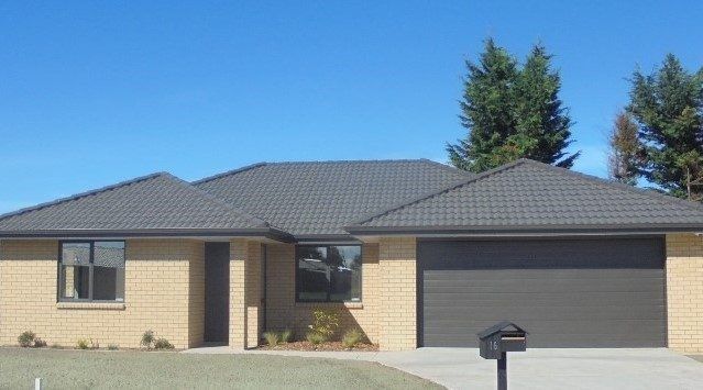  at 16 Epping Place, Dinsdale, Hamilton