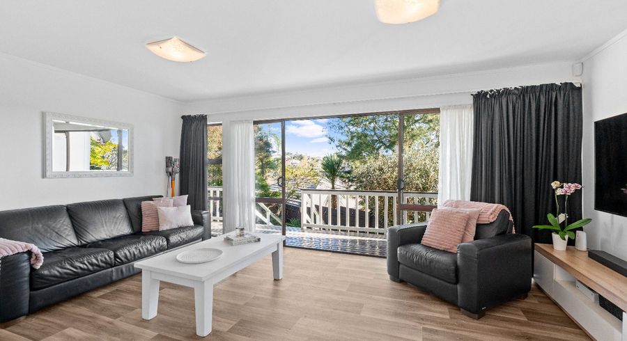  at 1//67 Browns Bay Rd, Browns Bay, North Shore City, Auckland