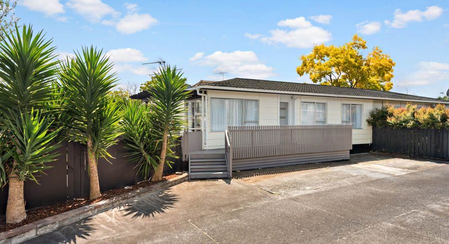  at 1/27 Waimana Road, Conifer Grove, Takanini