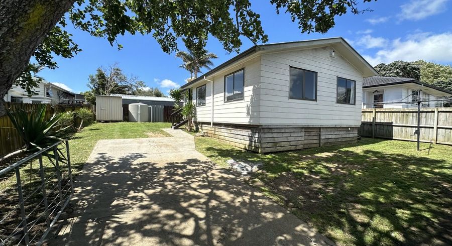  at 1 Etherton Drive, Weymouth, Manukau City, Auckland
