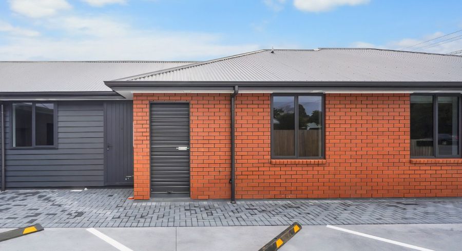  at 2/165 Knighton Road, Hillcrest, Hamilton, Waikato