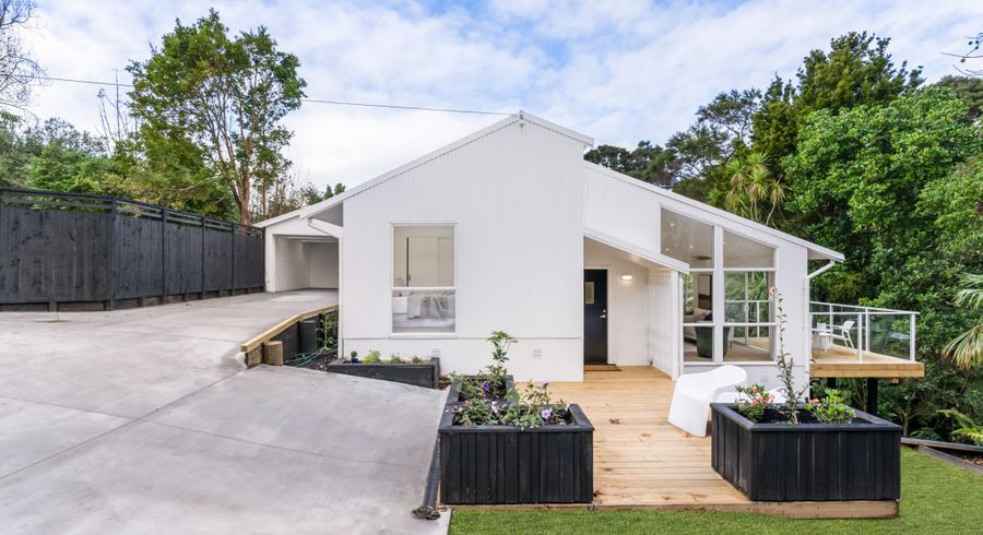  at 34 Peach Road, Glenfield, North Shore City, Auckland