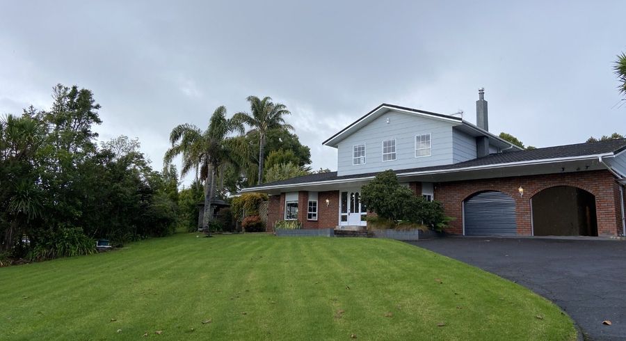  at 207 Schnapper Rock Road, Large 4brm family home with 1brm minor dwelling included, Albany, North Shore City, Auckland