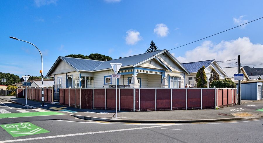  at 222 Coutts Street, Rongotai, Wellington
