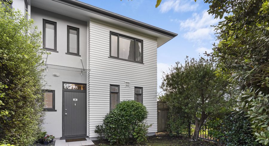  at 29/2 Armoy Drive, East Tamaki, Auckland