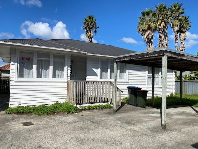  at 194A Pilkington Road, Point England, Auckland