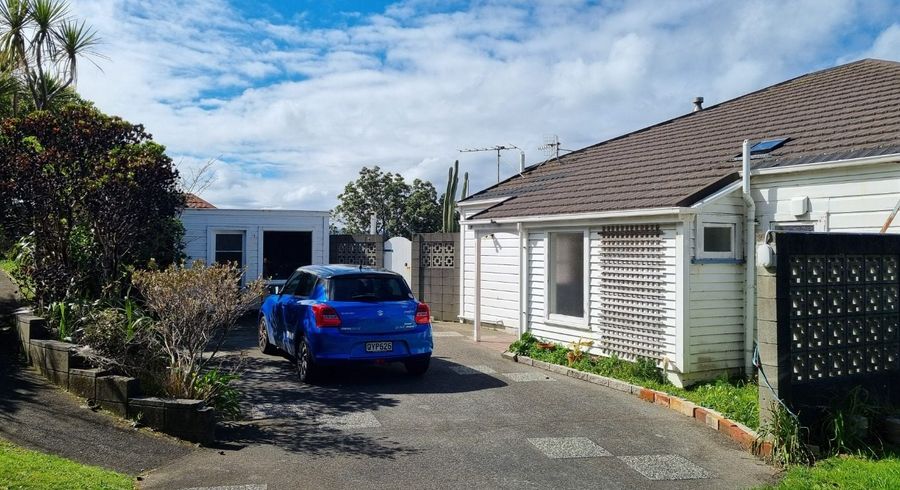  at 8 Hungerford Road, Lyall Bay, Wellington, Wellington