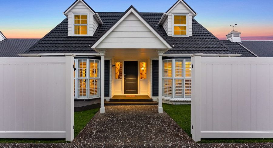  at 2/15 Saltburn Road, Milford, North Shore City, Auckland