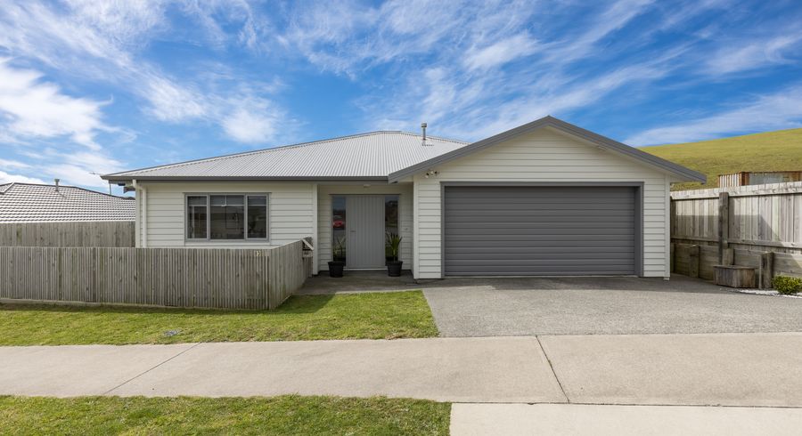  at 83 Grenada Drive, Grenada Village, Wellington