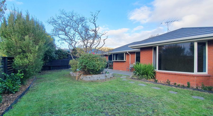  at 14 Wendy Place, Heathcote, Christchurch City, Canterbury