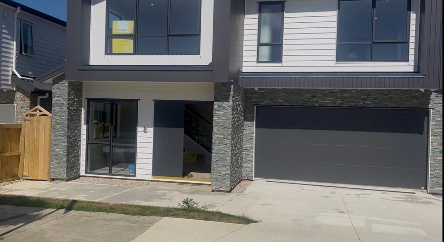  at 32A Castlebane Drive, Flat Bush, Manukau City, Auckland