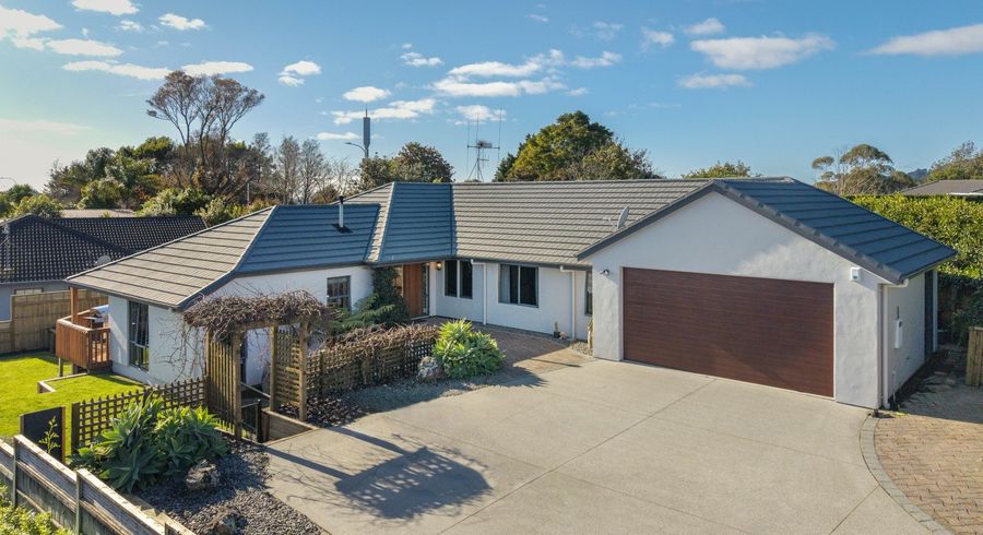  at 2 Holcombrooke Lane, Welcome Bay, Tauranga, Bay Of Plenty