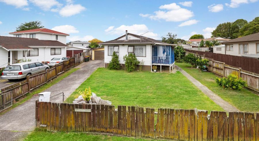  at 21 Caringbah Drive, Papatoetoe, Auckland