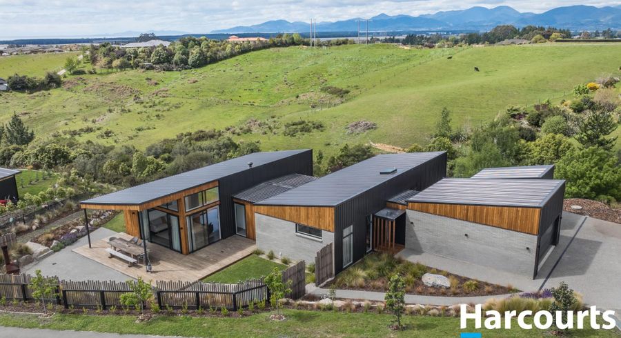  at 136 Redvale Road, Redwood Valley, Richmond
