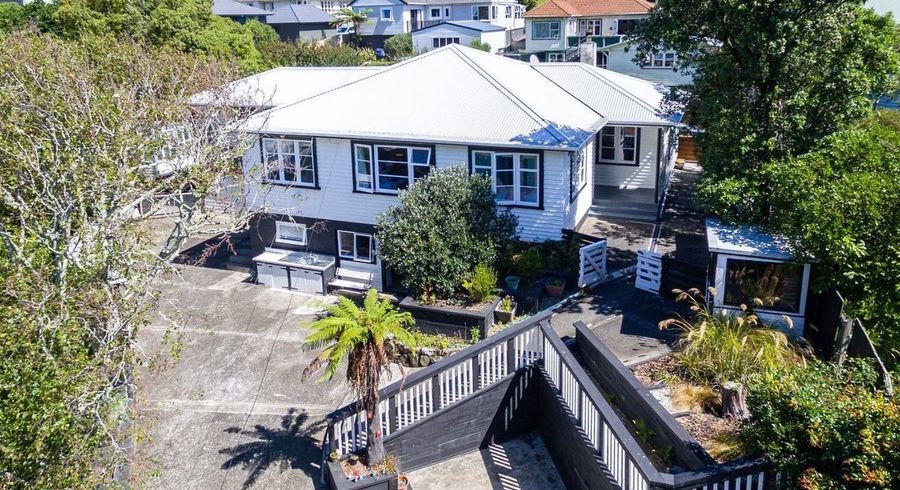  at 54 Collins Avenue, Tawa, Wellington