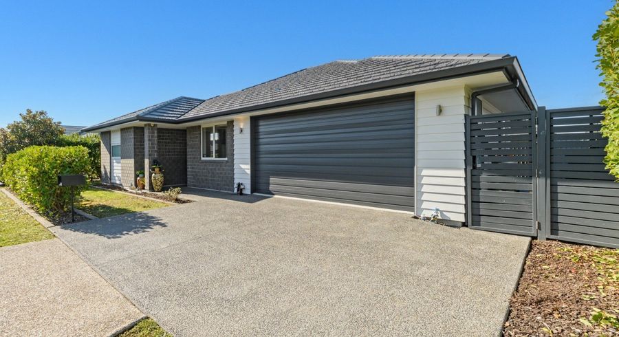  at 4 Taffe Crescent, Pyes Pa, Tauranga