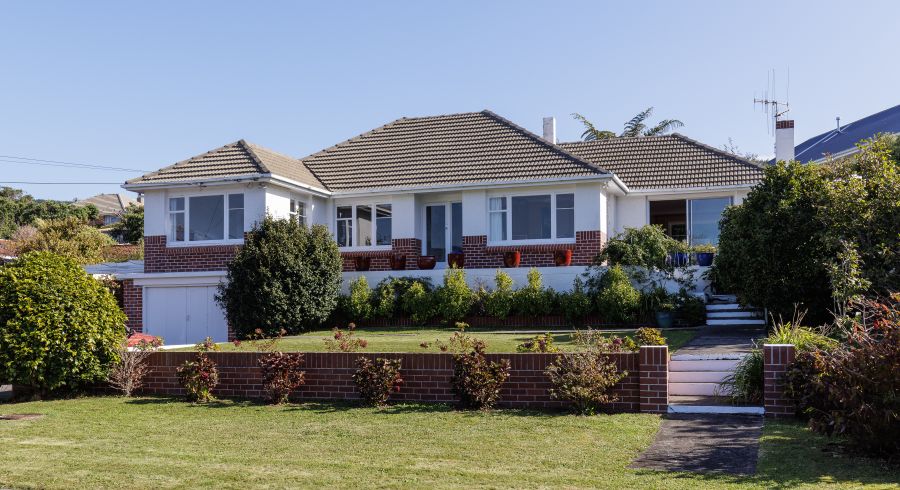  at 4 Mascot Street, Tawa, Wellington