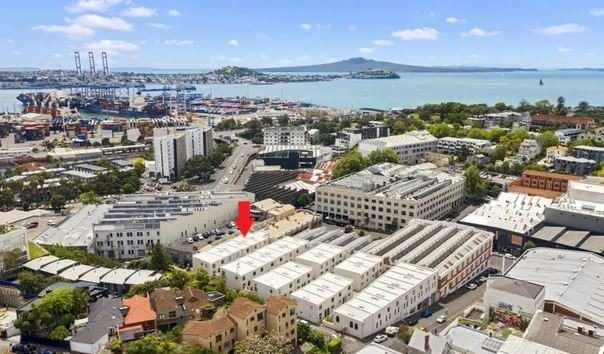  at 7E/8 Farnham Street, Parnell, Auckland