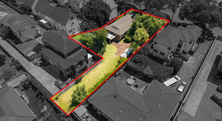  at 1 Raurenga Avenue, Royal Oak, Auckland City, Auckland