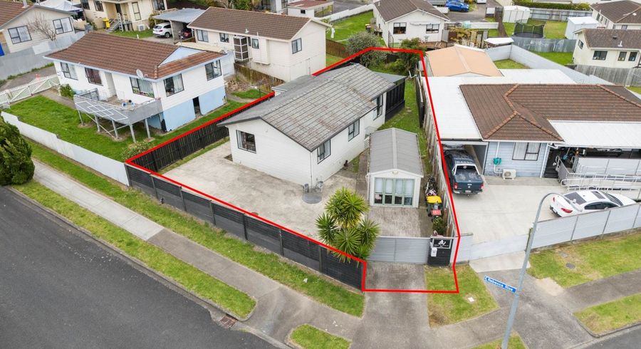  at 5/1 Rebecca Rise, Weymouth, Auckland