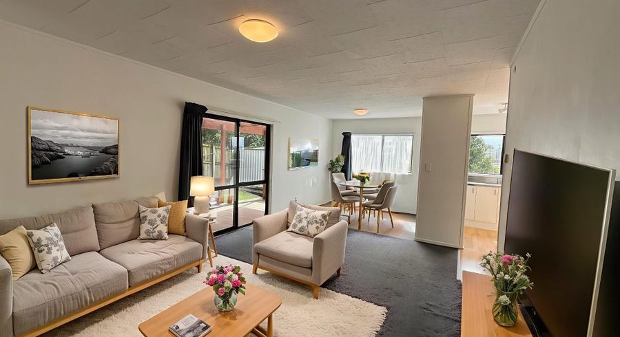  at 2/15 Wilkie Place, Mount Wellington, Auckland City, Auckland