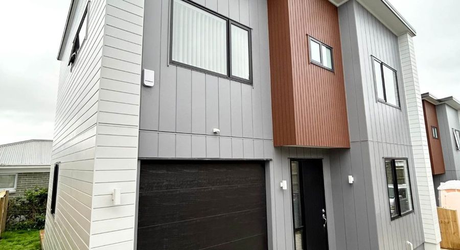  at 21B Andrew Road, Howick, Manukau City, Auckland