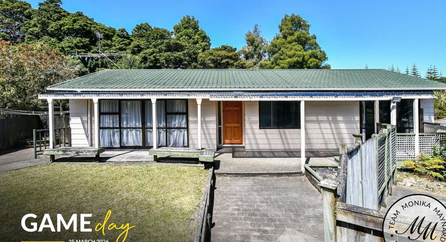  at 5 Eugenia Rise, Totara Heights, Manukau City, Auckland