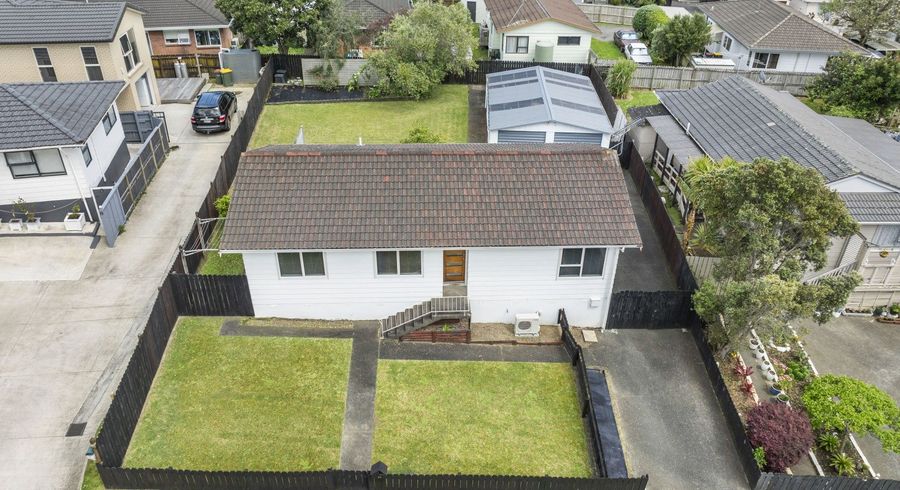  at 95 Everglade Drive, Totara Heights, Auckland