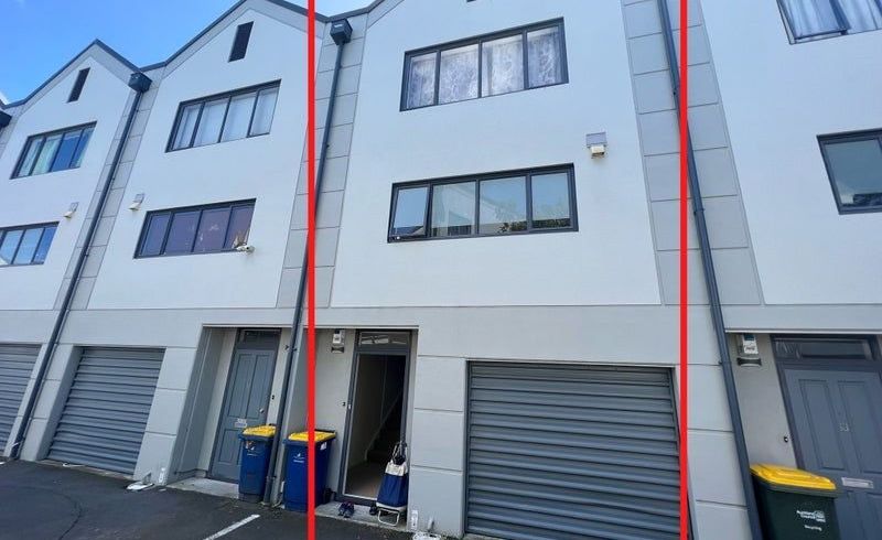  at 6 Ambrico Place, New Lynn, Waitakere City, Auckland