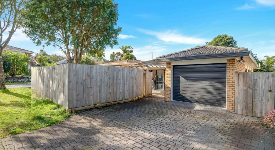  at 2/19 Sailfish Drive, West Harbour, Auckland