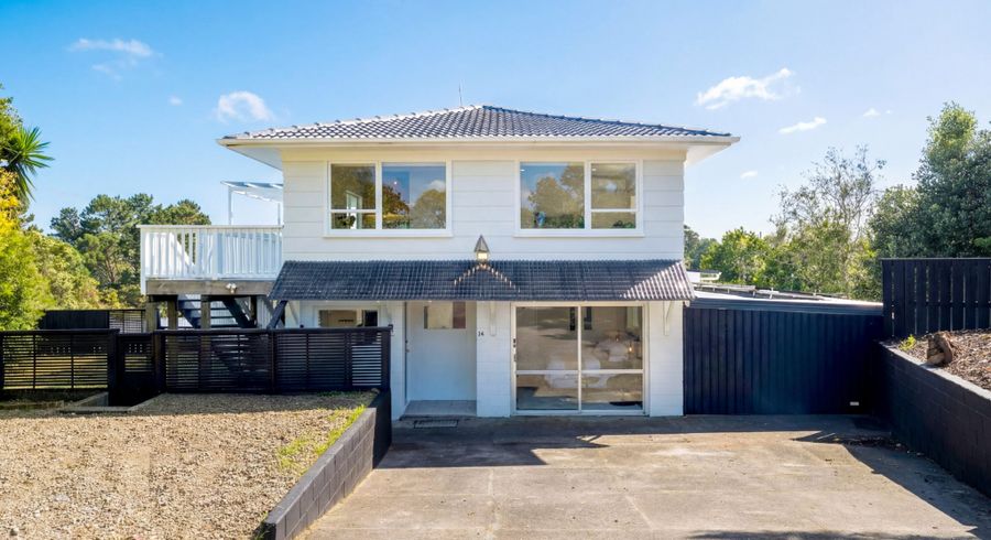  at 34 Cyclarama Crescent, Massey, Waitakere City, Auckland