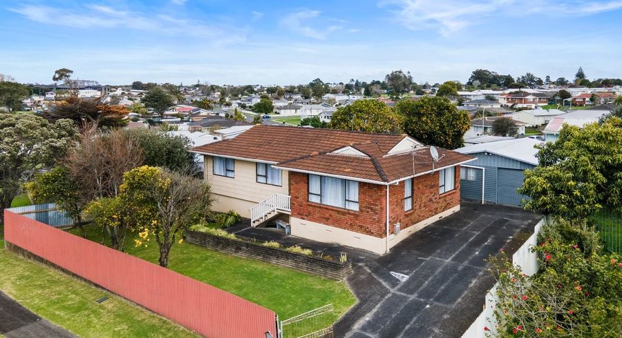  at 4 Kirkella Crescent, Mangere East, Auckland