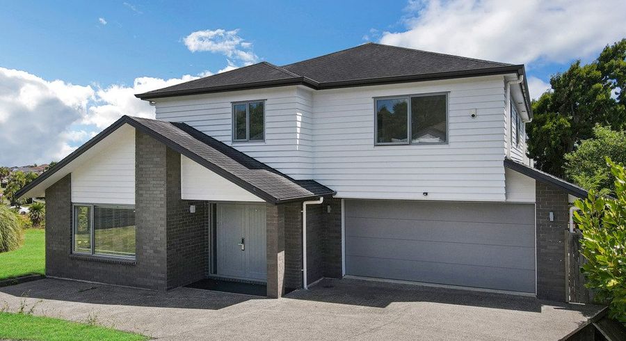  at 15 Aviano Close, Flat Bush, Auckland