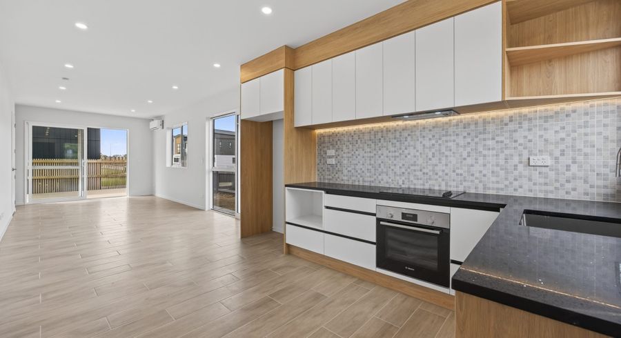  at 9 Wingrove Close, Rosehill, Papakura, Auckland