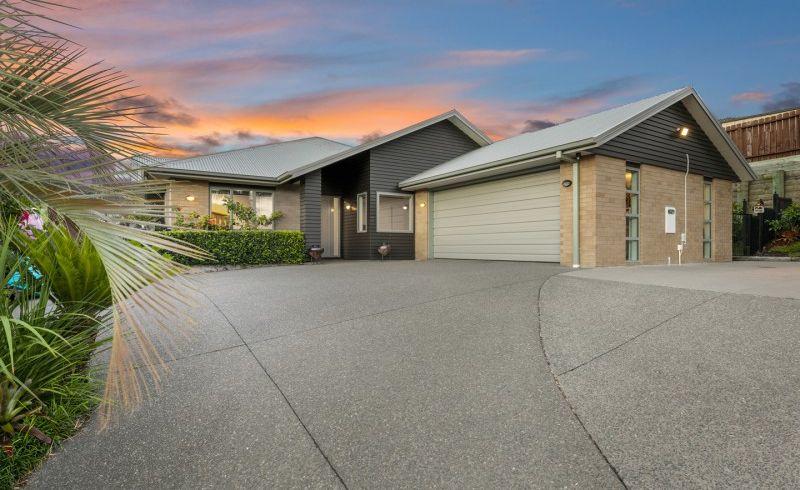  at 37 Falcon Drive, Welcome Bay, Tauranga