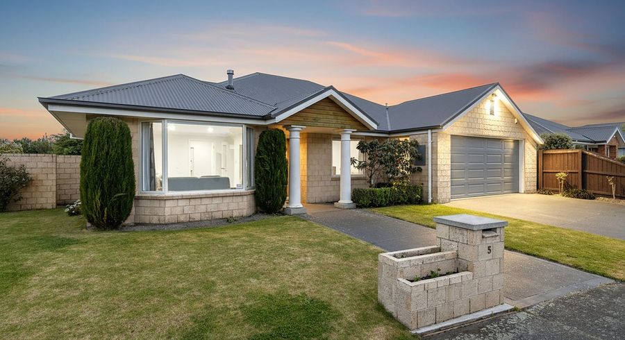  at 5 Harrys Way, Redwood, Christchurch City, Canterbury