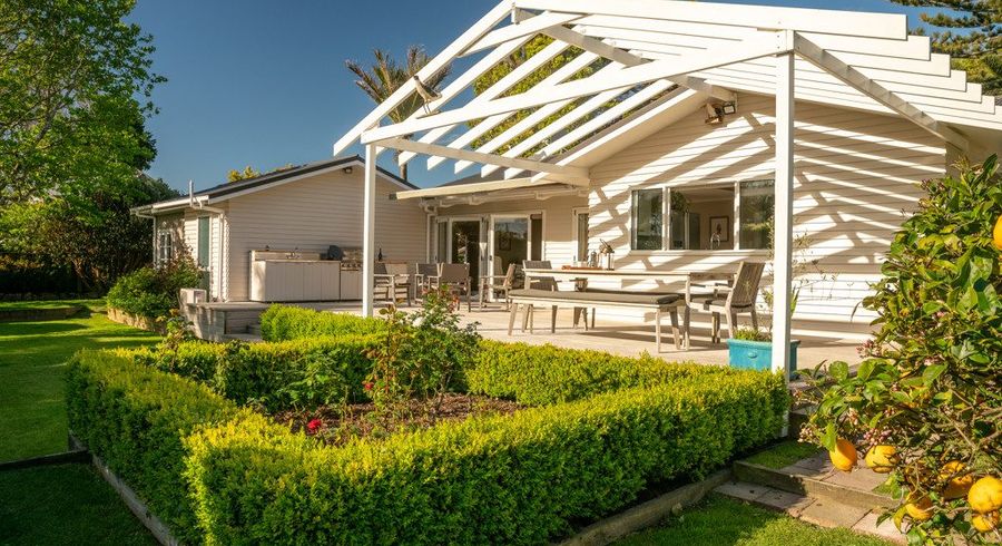  at 450 Te Moana Road, Waikanae