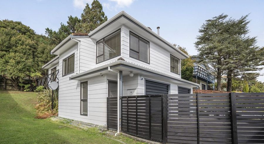  at 10 Trelawney Road, Wainuiomata, Lower Hutt