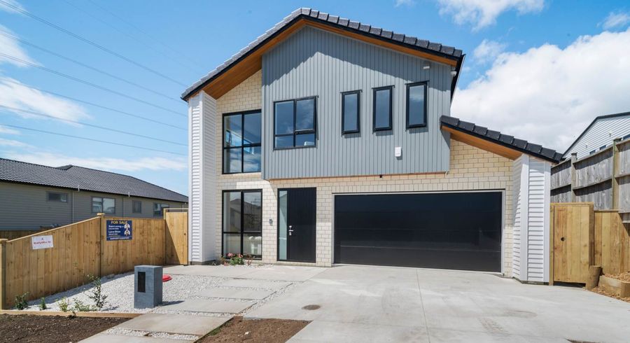  at 4 Ballyliffin Drive, Flat Bush, Auckland